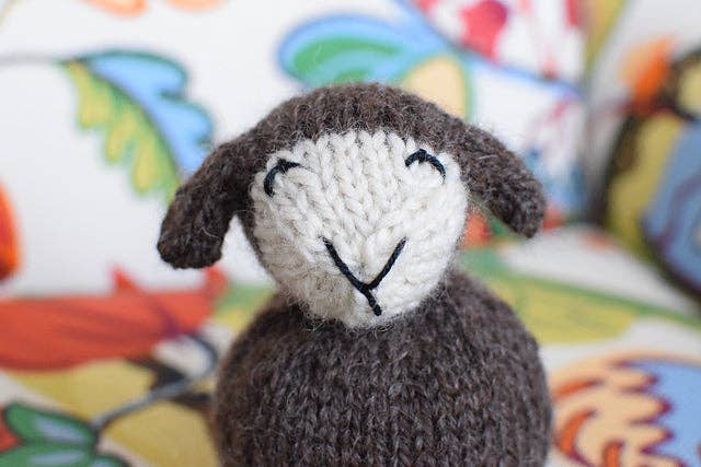 Sweet Sheep Knitting Pattern