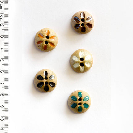 IB Fashion Buttons - Medium Size 5 Piece Sets