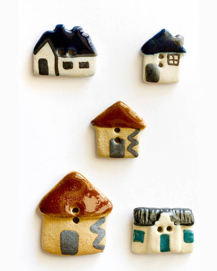 IB Novelty Buttons - Medium Size 5 Piece Sets