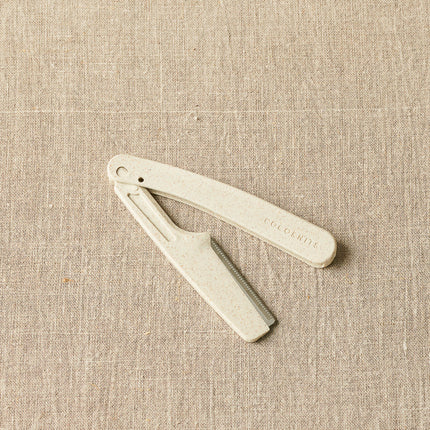Fuzz Off Comb