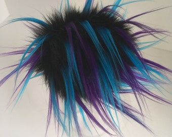 Pom Pom with Snap-Luxury Faux Fur