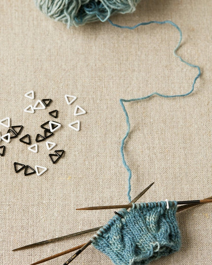 CC Triangle Stitch Markers-Extra Small